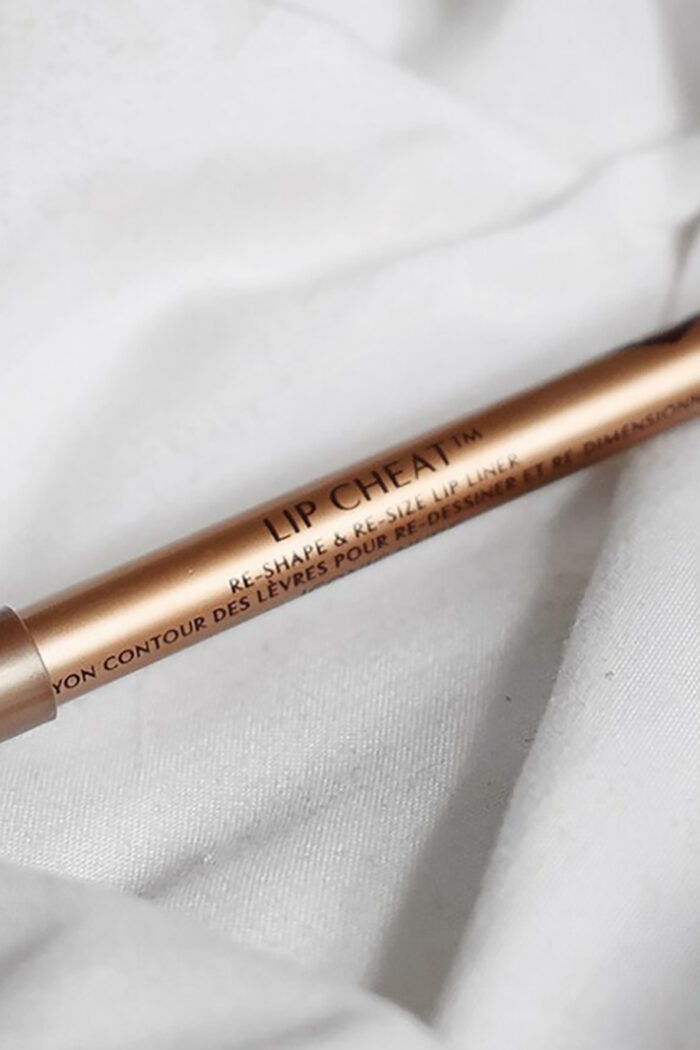 Charlotte Tilbury Iconic Nude Lip Liner Review