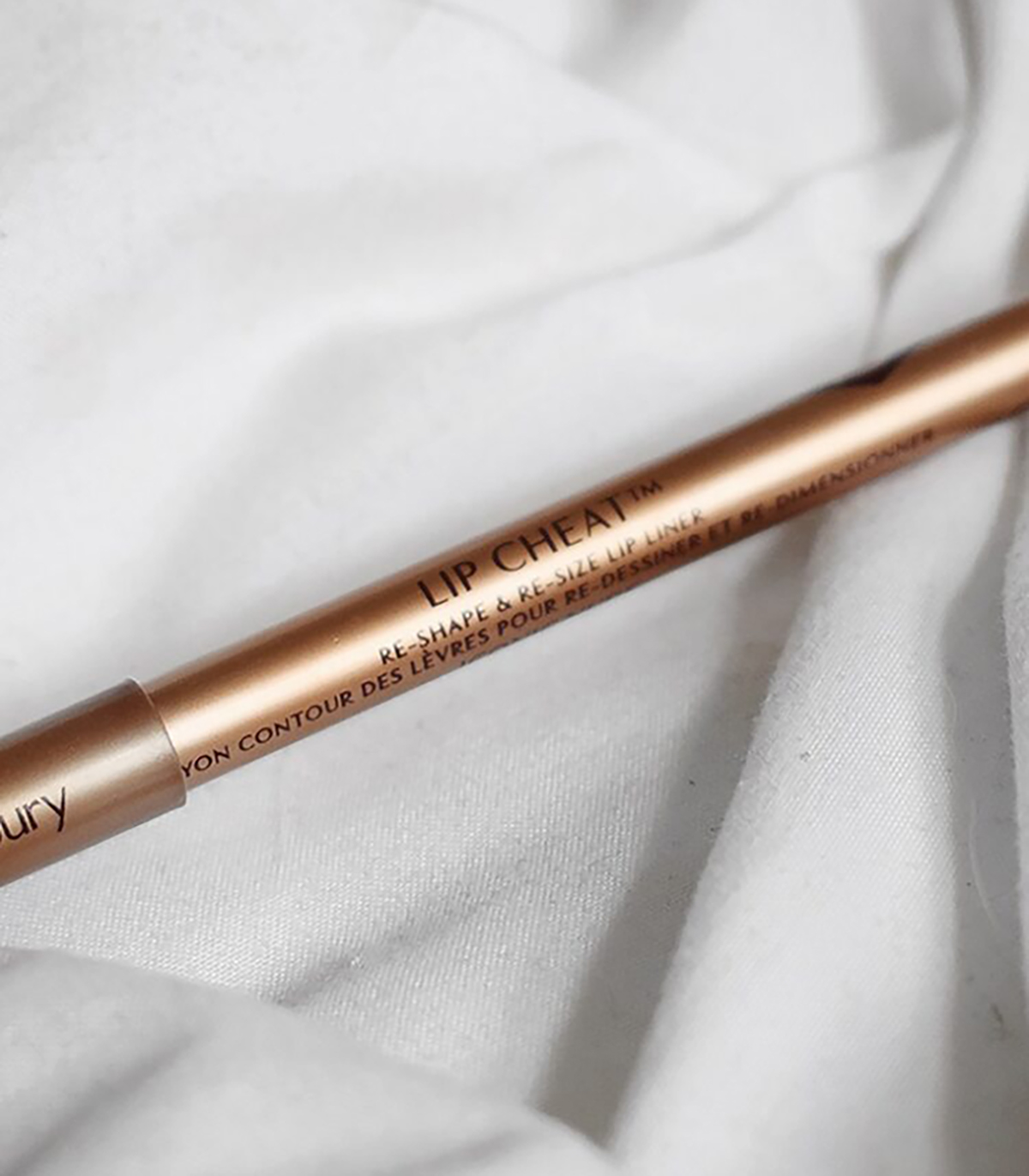 Charlotte Tilbury Iconic Nude Lip Liner Review The Reluctant Blogger
